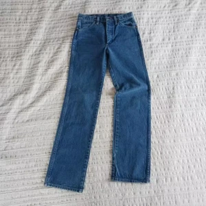 Vintage Wrangler Blue Jeans Made in the USA Size Small - Picture 1 of 8