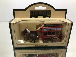 LLEDO 4019 HORSE DRAWN BUS CARRIAGE - MANN'S BEER - HIGH QUALITY IN BOX - Foto 1 di 4