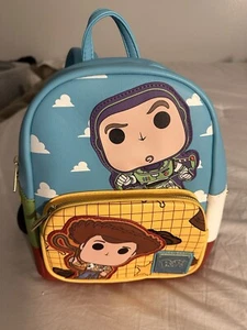 Loungefly Disney POP! Toy Story Buzz Lightyear & Woody Mini Rucksack Neu ohne Etikett - Bild 1 von 6