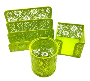 Juego organizador de escritorio de metal perforado verde brillante de tres piezas - Imagen 1 de 9