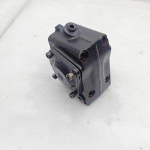 0.065.1950.0/30 SUPPORTO POMPA IDRAULICA MOTORE SAME LAMBORGHINI HURLIMAN - Picture 1 of 5