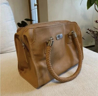 Bolso de mano Nautica color tostado asas trenzadas  Foto 1 de 4