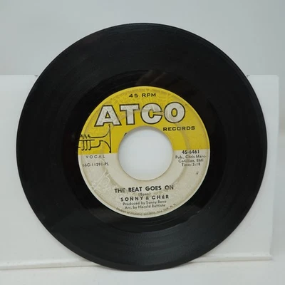 ATCO Records Sonny & Cher 45 RPM Vinyl Single The Beat Goes On Foto 1 de 2