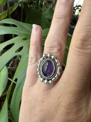Hermoso anillo de amatista en ajuste estilo nativo americano talla 6,75 Foto 1 de 4