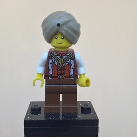 Lego SNAKE CHARMER Set 9349 Castle Fairytale & Historic Medieval Lion Minifigure