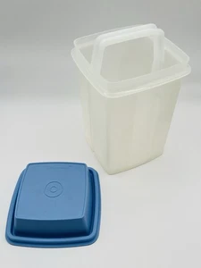 Vintage Tupperware 3-pc Pickle Keeper #1560-1 / #1561-5 w/ Blue Lid #1562-1 - Bild 1 von 18