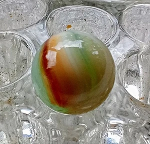 5/8" Master Marble Sunburst Onion Skin In Wet Mint Condition. - Picture 1 of 8