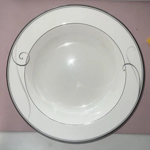 Noritake Servizio da Pranzo, Ciotola per Pasta Onda Platina, Nuova con etichette (FC2) - Foto 1 di 5