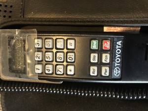 Portable Toyota car phone 90’s NOS