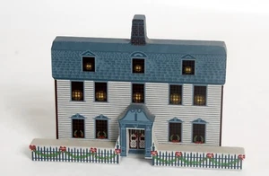 Christmas Shelf Sitter Dwight House Deerfield Mass 1725 Signed Shelia 1994 - Picture 1 of 3