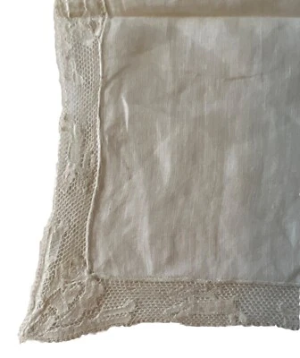 Pañuelo antiguo de lino fino y encaje hecho a mano con diseño de perro 9 pulgadas único Foto 1 de 4