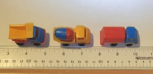 Lote de 3 mini camión volquete de plástico duro vehículo juguete cemento niños - Imagen 1 de 10