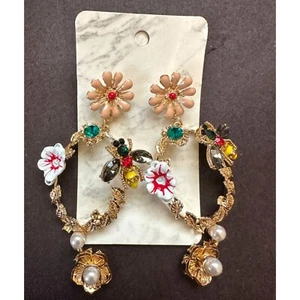 Flower & Bee Goldtone Statement Pierced Earrings Crystals and Faux Pearls - Picture 1 of 5