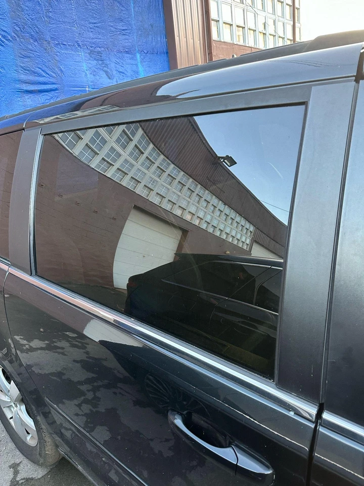 09 10 11 12 13 14 VW ROUTAN puerta trasera cristal/ventana derecha Foto 1 de 1