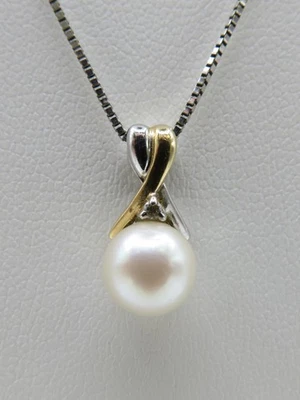 14k WHITE GOLD 18" BOX CHAIN & PENDANT w 1 6.6mm AKOYA PEARL & 1 RBC DIAMOND* - Image 1 of 4