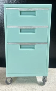Our Generation Doll Aqua Aktenschrank aus Grundklasse Spielset für 18" Puppe - Bild 1 von 6