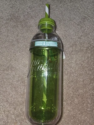 Vaso Leche Diseñado Insultado Verde 20oz. Solo para líquidos fríos. Foto 1 de 2