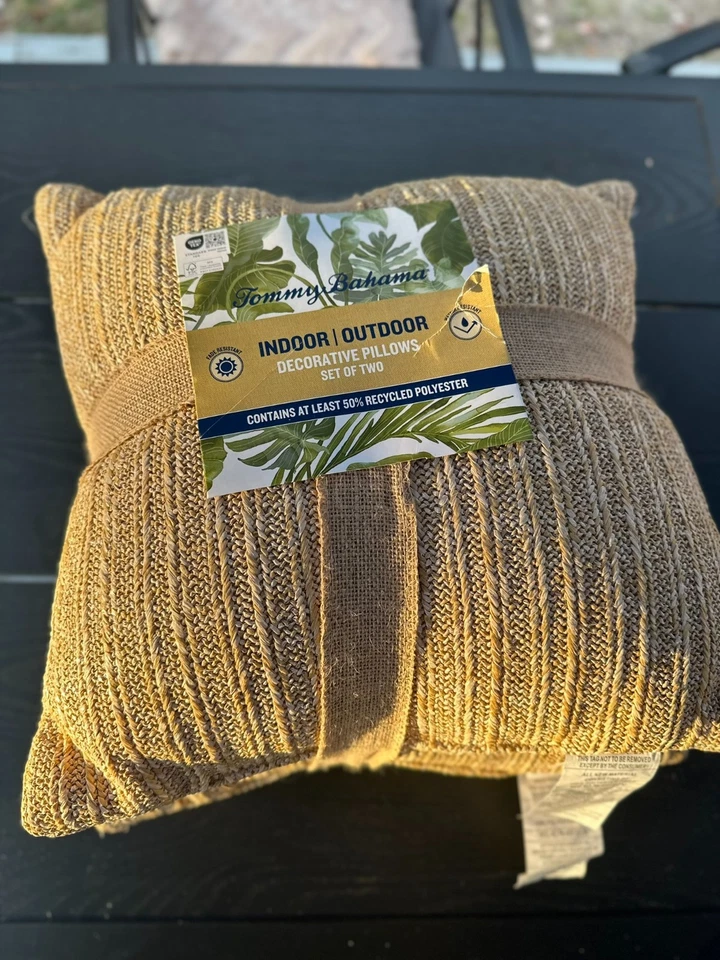 2 Tommy Bahama 18"x18" Faux Straw Woven Pillows Tropical Indoor/Outdoor - Image 1 of 4