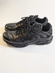Nike Men's Sz 10.5 Air Max Plus TN Triple All Black Running Sneakers AJ2029-001 - Picture 1 of 22