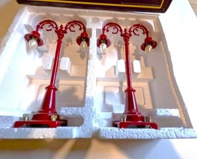 2 Piezas MTH Metal Nº Juego de 54 postes de lámpara granate MT-1019 10-1019 calibre O nuevo en caja Foto 1 de 2