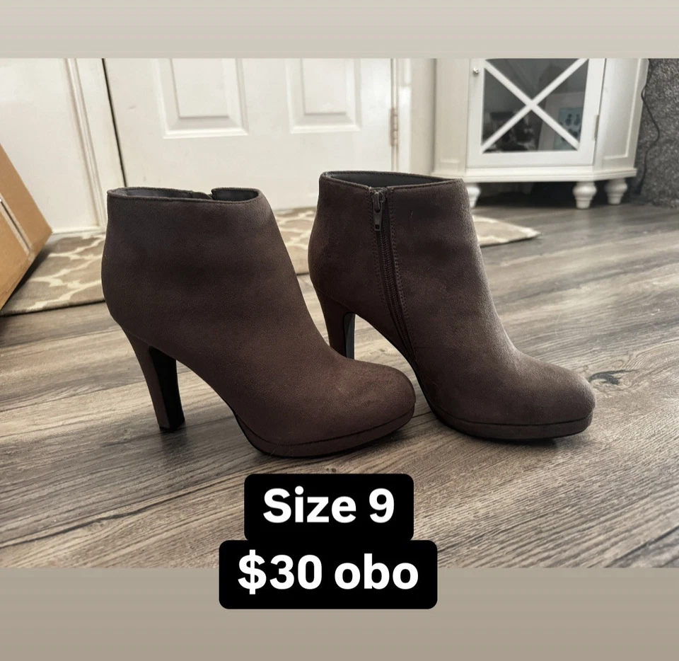 *Usadas 1 vez* Botas de tacón para mujer imitación gamuza, marrón, talla 9 Foto 1 de 1