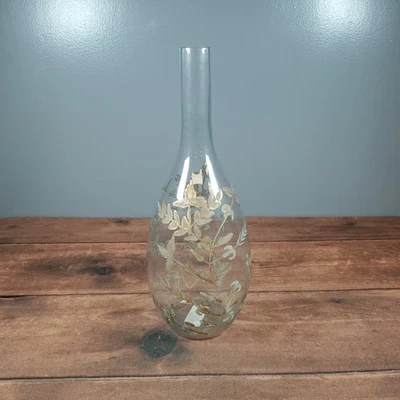 Jarrón de vidrio transparente dorado con diseño de vid floral cuello alto delgado Foto 1 de 4