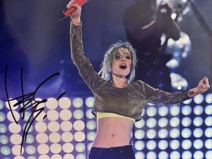 Hayley Williams / Sänger Paramore Green Lights signed Autogramm 8x10 Foto COA - Bild 1 von 3