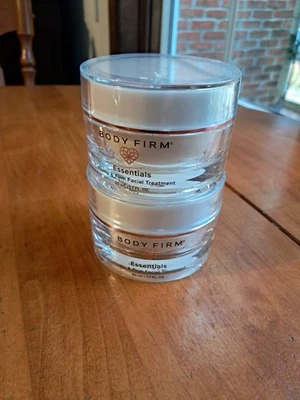 Tratamiento facial regordete y firme esencial firme para borrar crepé 1,7 oz X 2 ~ sellado Foto 1 de 2