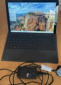 Microsoft Surface Pro 4 Intel i5 8GB RAM 256GB SSD with Keyboard Windows 11 Pro - Picture 1 of 4
