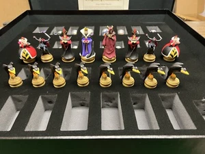 1997 WALT DISNEY LIMITED EDITION VILLAINS Maleficent CHESS SET 26/1937 In Box - Picture 1 of 23