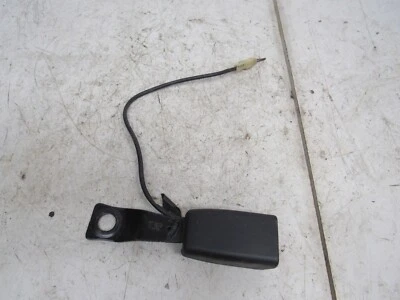 Hebilla del cinturón de seguridad delantero del lado del pasajero Kizashi 2011 Suzuki cierre del extremo derecho OEM Foto 1 de 4