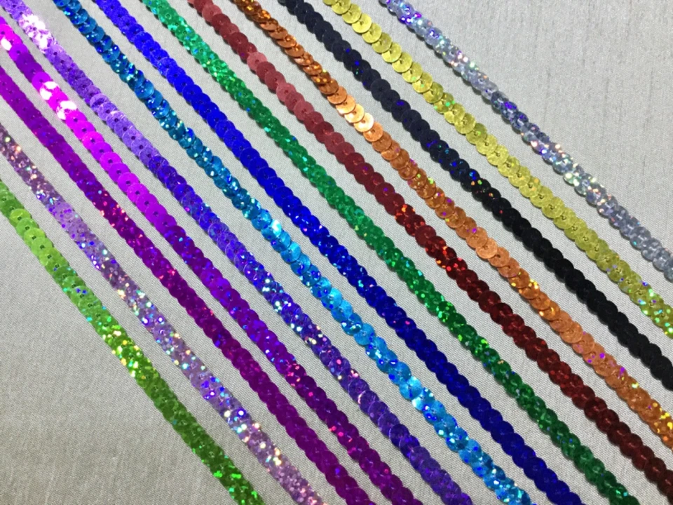 STRING CORD HOLOGRAM SEQUINS 6 mm ROUND SEW-ON TRIM DRESS MAKING CRAFT-17 COLORS - Image 1 of 1