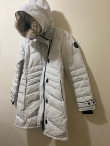 canada goose chaleco blanco