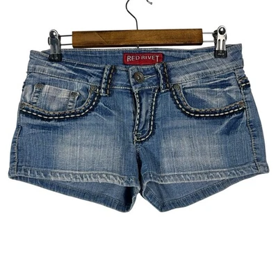 Pantalones cortos de mezclilla cosidos con acento lavado medio remache rojo talla 7 Foto 1 de 4