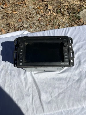 2007-2008 Chevrolet Avalanche Tahoe Suburban GMC Silverado Yukon OEM Nav As-Is - Image 1 of 4