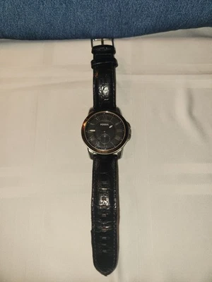 Reloj de cuarzo Fossil Grant FS4943 de cuero negro para hombre. Usado  Foto 1 de 4