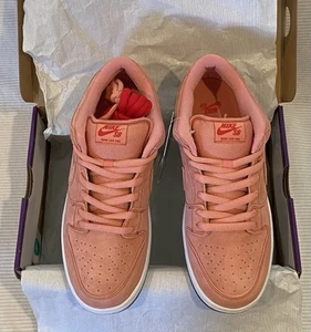 Nike SB Dunk Low Pink Pig NEW Size 10.5 Mens - Picture 1 of 10