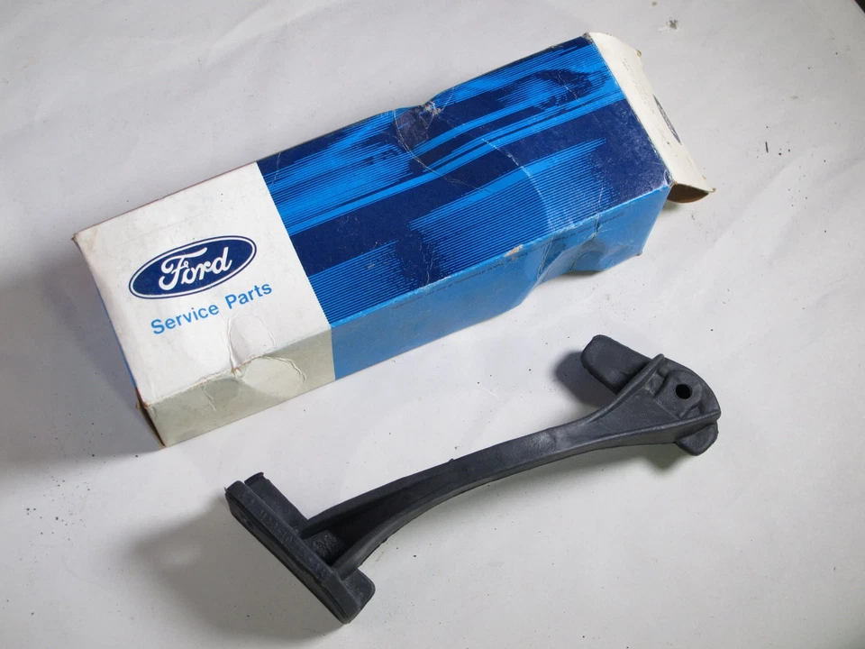 71 72 Ford Pinto Mercury Bobcat OEM NOS Battery Hold Down Clamp D1FZ-10718-A - Image 1 of 4