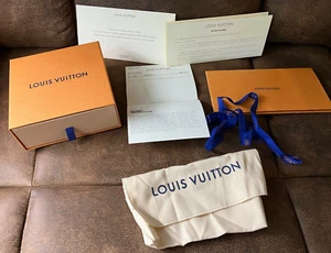LOUIS VUITTON Empty Wallet Gift Box w/DUSTBAG RIBBON PAPERS 2.5"x6-5/8"x6-5/8" - Picture 1 of 7