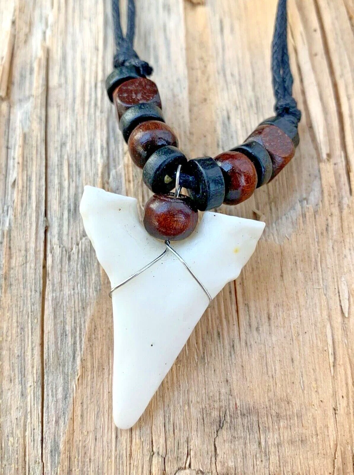 Haizahn Kette Surfer Shark Zahn Mako Hai HAIFISCHZAHN Schmuck Mann Typ K22.2  - Bild 1 von 4