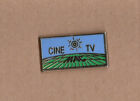 pin's média / ciné mac tv (longueur: 3,7 cm )