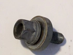 Crankshaft Pulley Bolt fits 2014-2018 Hyundai and Kia 1.6L 1.8L 2,0L - Picture 1 of 3