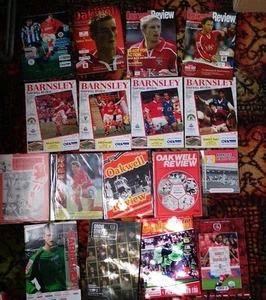 17 Barnsley Programmes Can Split - Picture 1 of 18