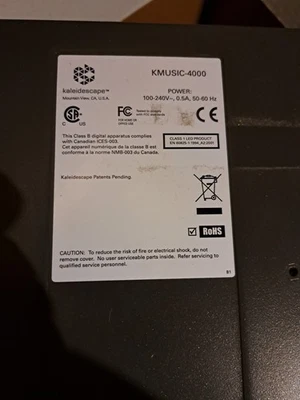 Reproductor de música de 4 zonas Kaleidescape KMUSIC-4000 - COMO ESTÁ para piezas Foto 1 de 3