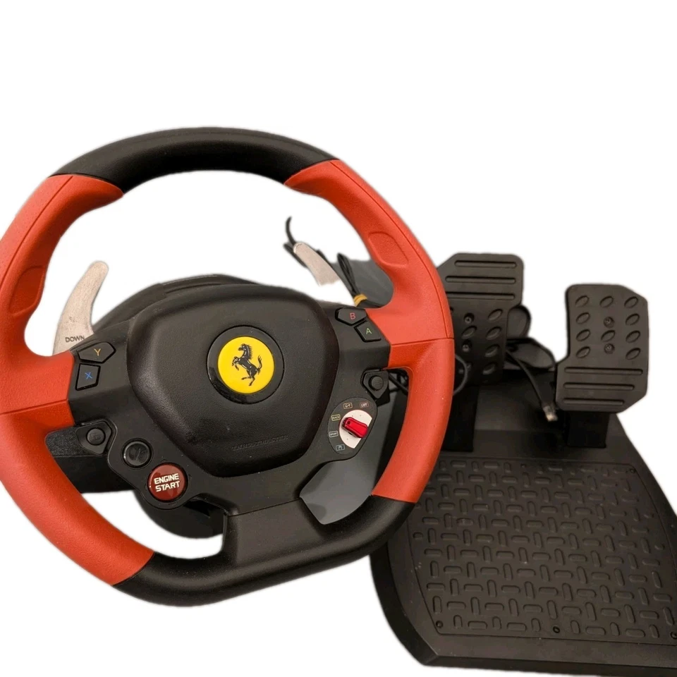 Thrustmaster Ferrari 458 Spider Racing Wheel Lenkrad Pedale Xbox One Series X/S - Bild 1 von 4