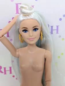 BARBIE EXTRA #16 Doll For OOAK CLOSED MOUTH MILLIE ICY BLONDE BLUE Hair NUDE - Picture 1 of 7
