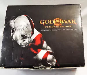 Scatola Pandora di God of War 3 III Ultimate Edition con pacchetto da 4 GB di giochi + libretto - Foto 1 di 10