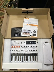 Arturia Microfreak Vocoder Limited Edition Paraphonic Synth White CV controller - Picture 1 of 5