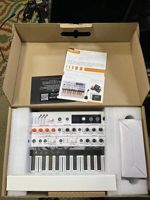 Arturia Microfreak Vocoder Limited Edition  Paraphonic Synth White CV controller - Image 1 of 4