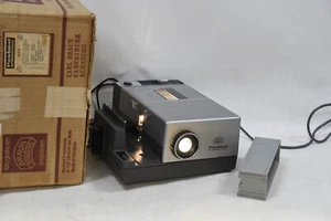 Braun Paximat 850 35mm Film Slide Projector with Play Timer  & Cord Remote - Picture 1 of 17